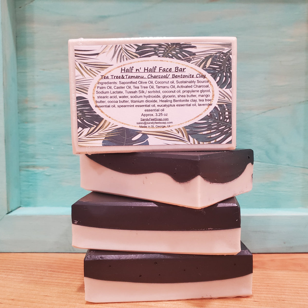 Half & Half Face Bar(Calming Clay Bar, and Tamanu Tea Tree Charcoal Soap)