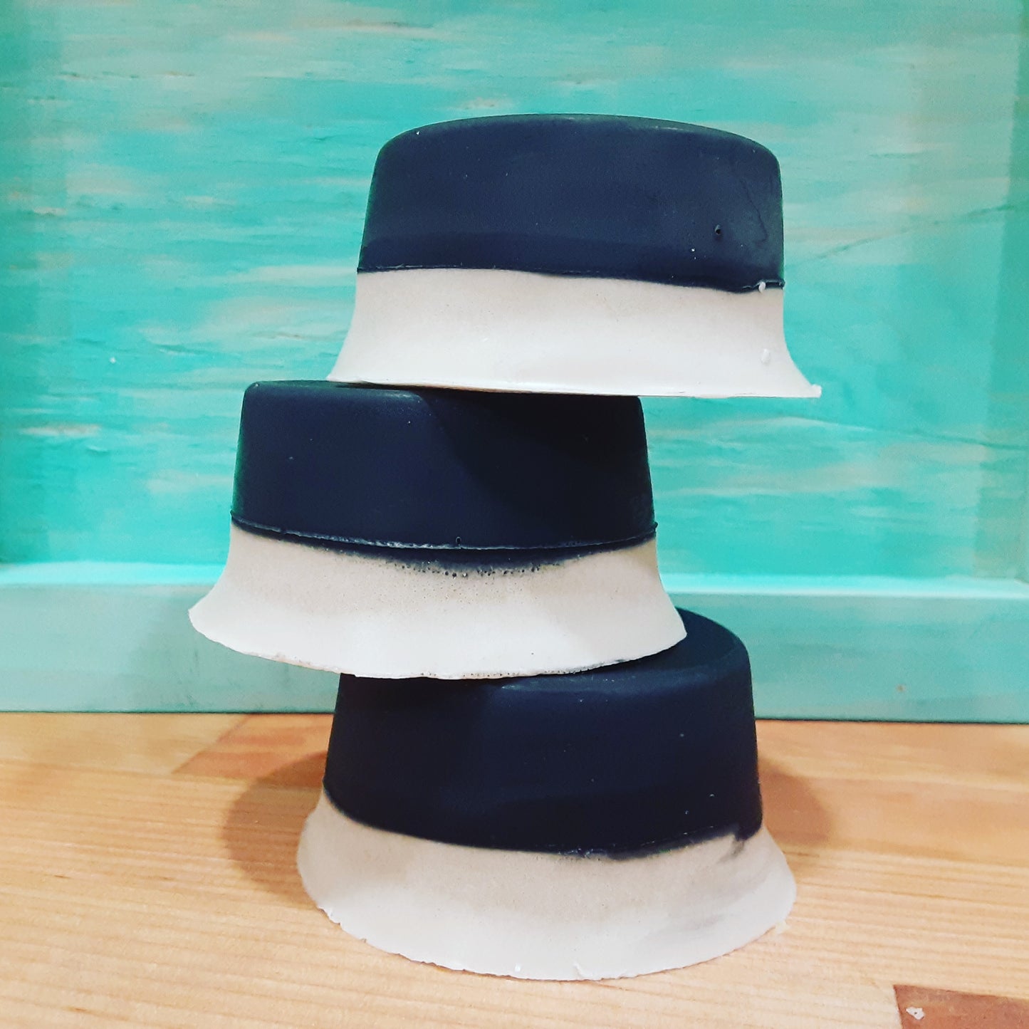 Half & Half Face Bar(Calming Clay Bar, and Tamanu Tea Tree Charcoal Soap)